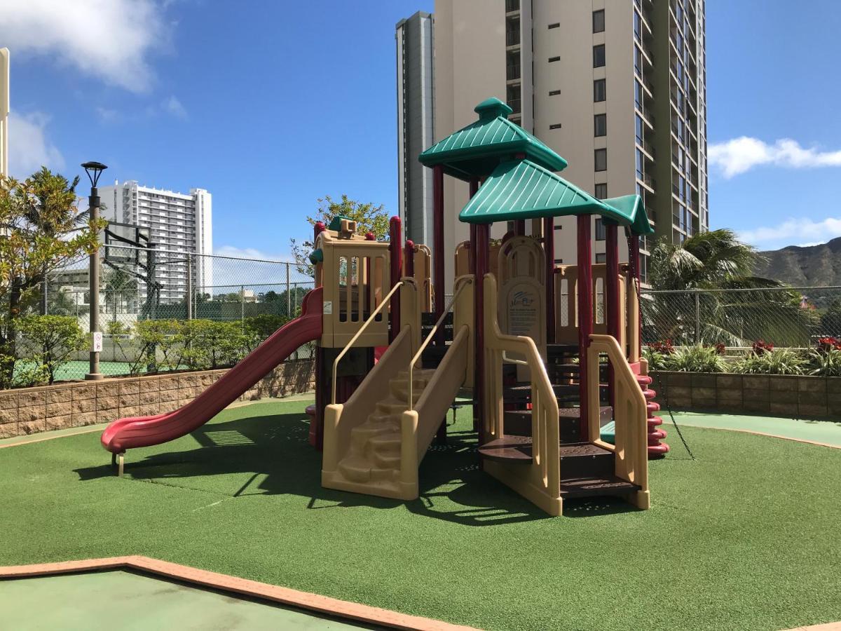 הונולולו Cozy Waikiki Getaway, Stroll To Beach With Free Parking מראה חיצוני תמונה
